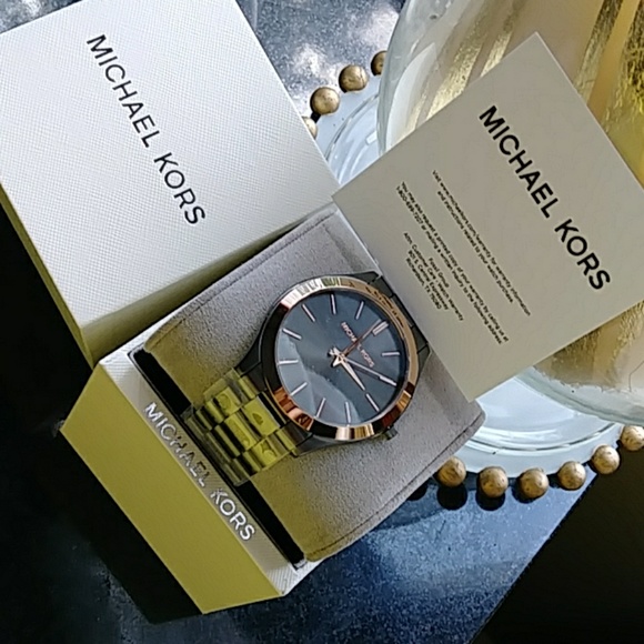 Michael Kors Men’s MK8576 Slim Runway - Picture 2 of 8